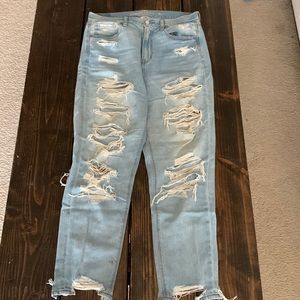 American Eagle mom jeans